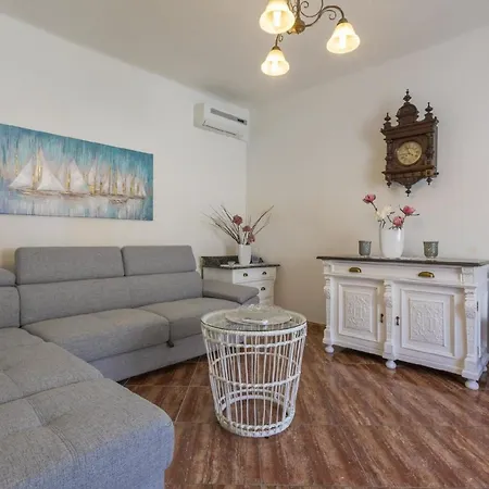Holiday home Fuer 6 Personen Ca 104 Qm In Crikvenica, Kvarner Bucht Und Umgebung