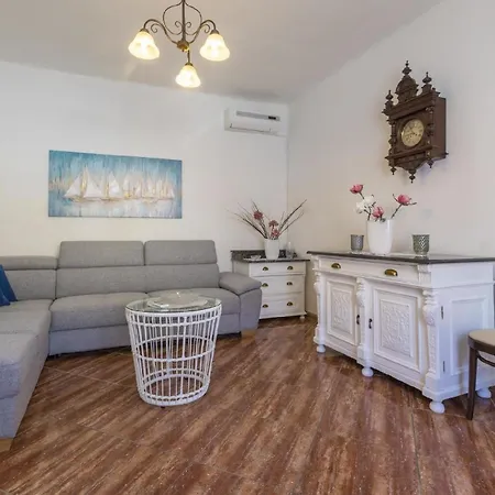 Holiday home Fuer 6 Personen Ca 104 Qm In Crikvenica, Kvarner Bucht Und Umgebung