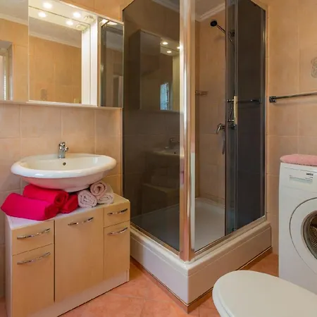Holiday home Fuer 6 Personen Ca 104 Qm In Crikvenica, Kvarner Bucht Und Umgebung *